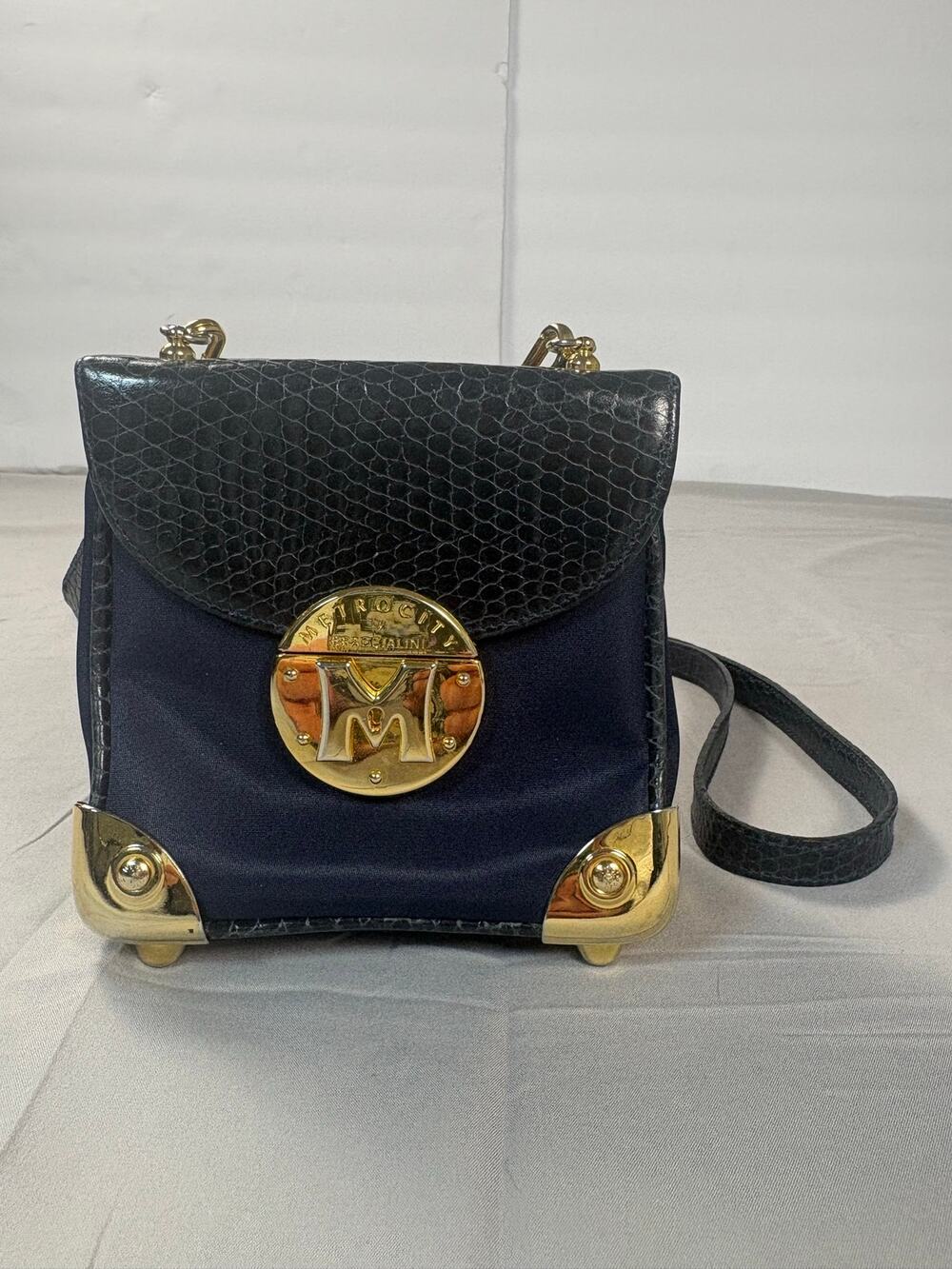 Metrocity Braccialini Italy Vintage Mini Trunk Bag Navy Monochrome Gold HW